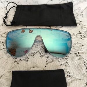 True Religion Light Blue Transparent Mirror Shield Sunglasses 100% UV pro.